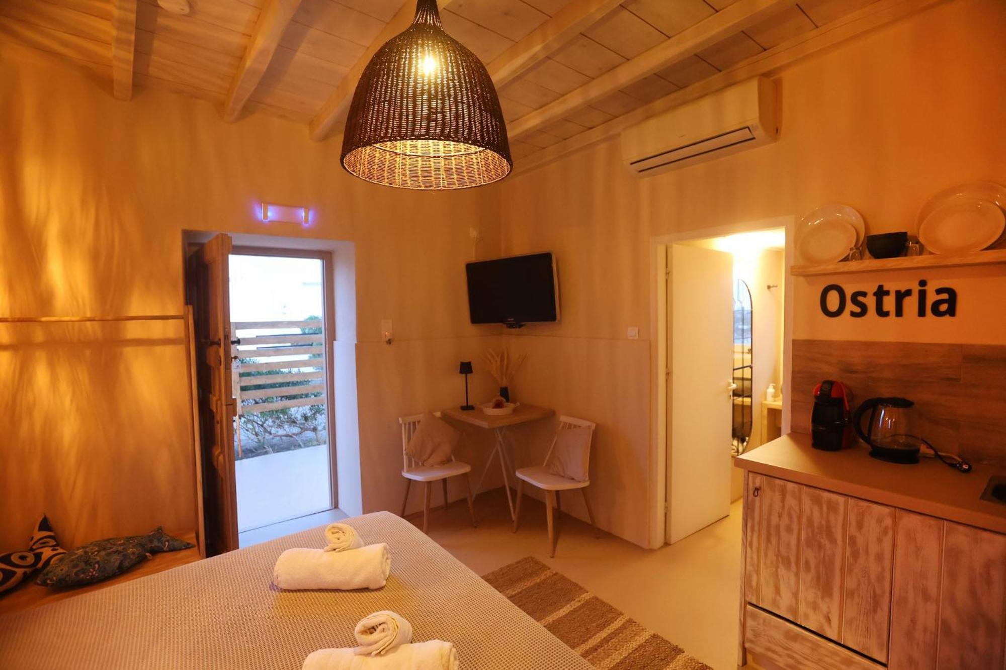 Maistrali Studio Ostria Parakopí Esterno foto
